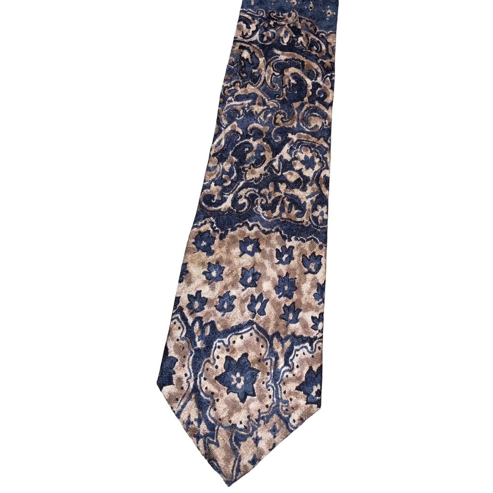 B D‎ Baggies Men's Necktie 100% Italian Silk Made In USA.